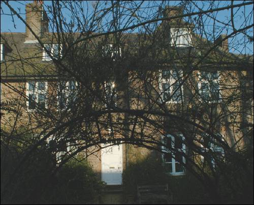 24 Reynolds Close